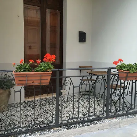 Sunflower Nocleg ze śniadaniem