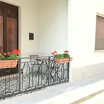 Oda ve Kahvaltı Sunflower Avetrana
